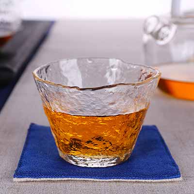 <b>水晶玻璃锤目纹品茗杯</b>