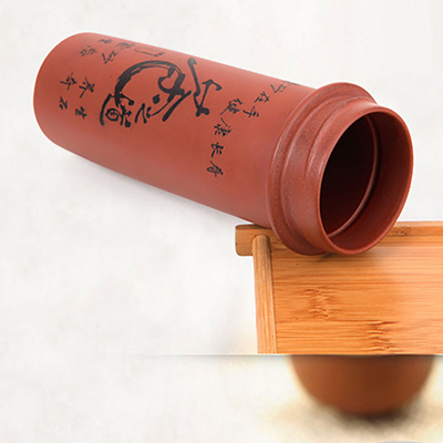  红色紫砂保温杯