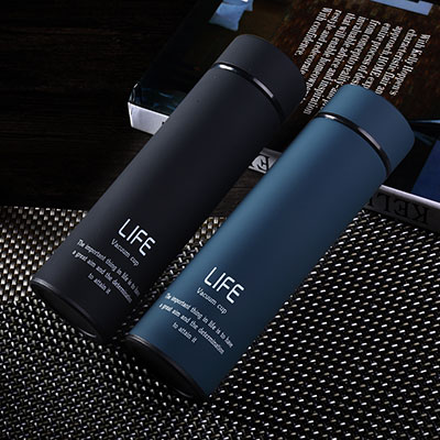 <b>车载便携保温杯</b>