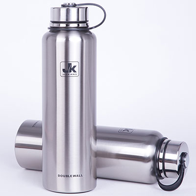 <b>304不锈钢保温杯</b>