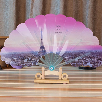 <b>夏日手摇折扇</b>