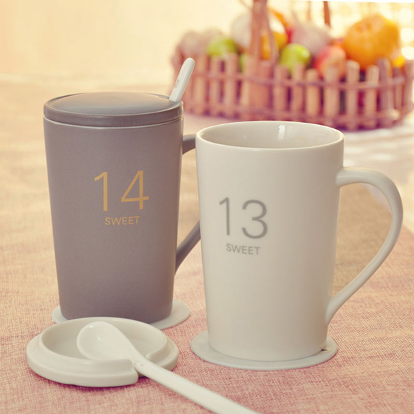 <b>简约磨砂数字马克杯</b>