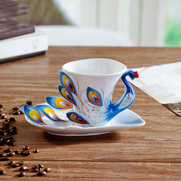 <b> 珐琅彩情侣创意水杯</b>