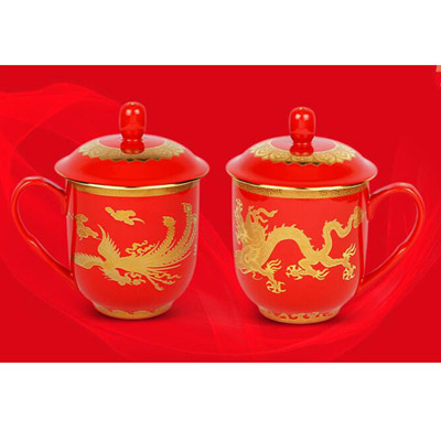 红瓷龙凤对杯