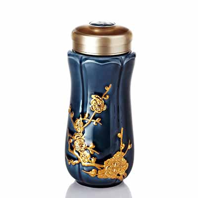 <b>鎏金红梅报春随身杯</b>