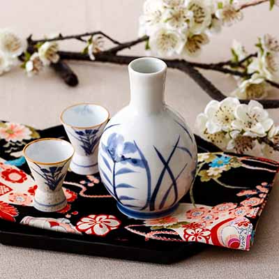 秀蓝草卉陶瓷小酒壶