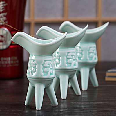 <b>陶瓷帝王酒杯 创意仿古酒具</b>