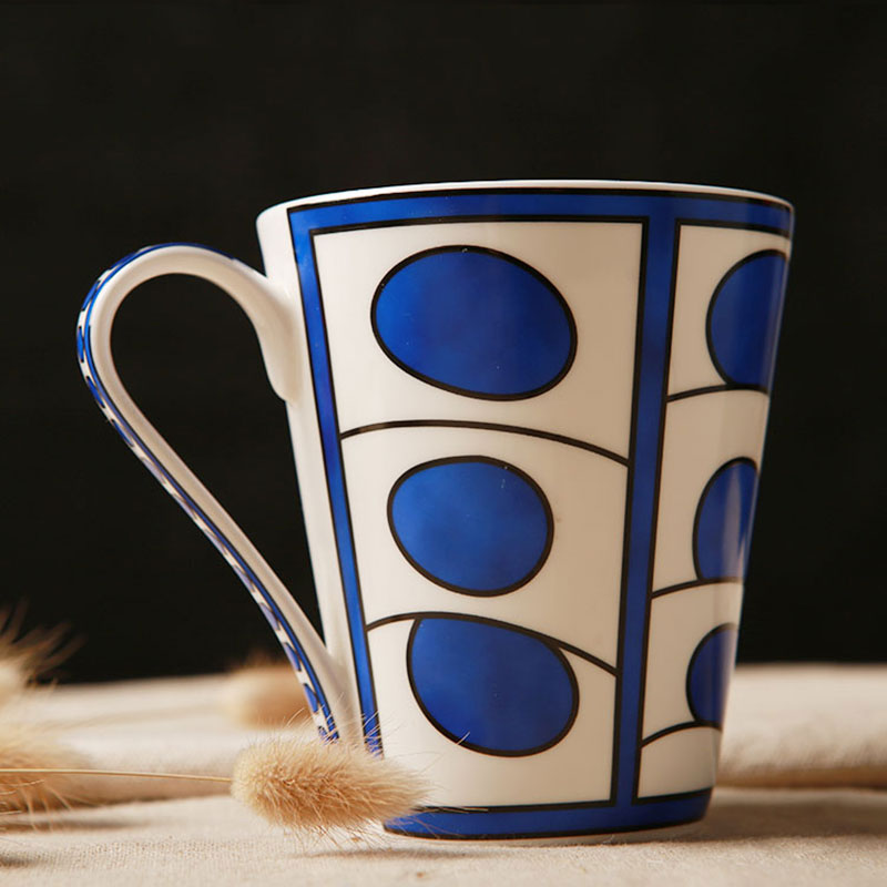 <b>梦幻之兰骨瓷杯</b>