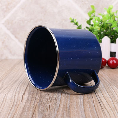 <b>搪瓷蓝色白点口杯</b>