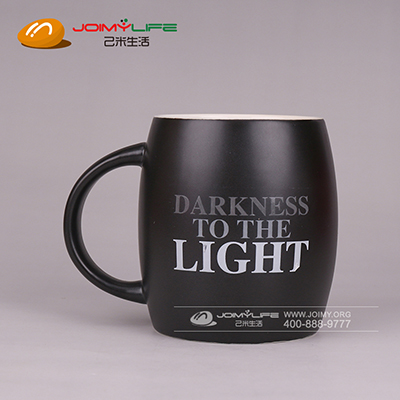 英伦时尚风黑色陶瓷木桶杯定制